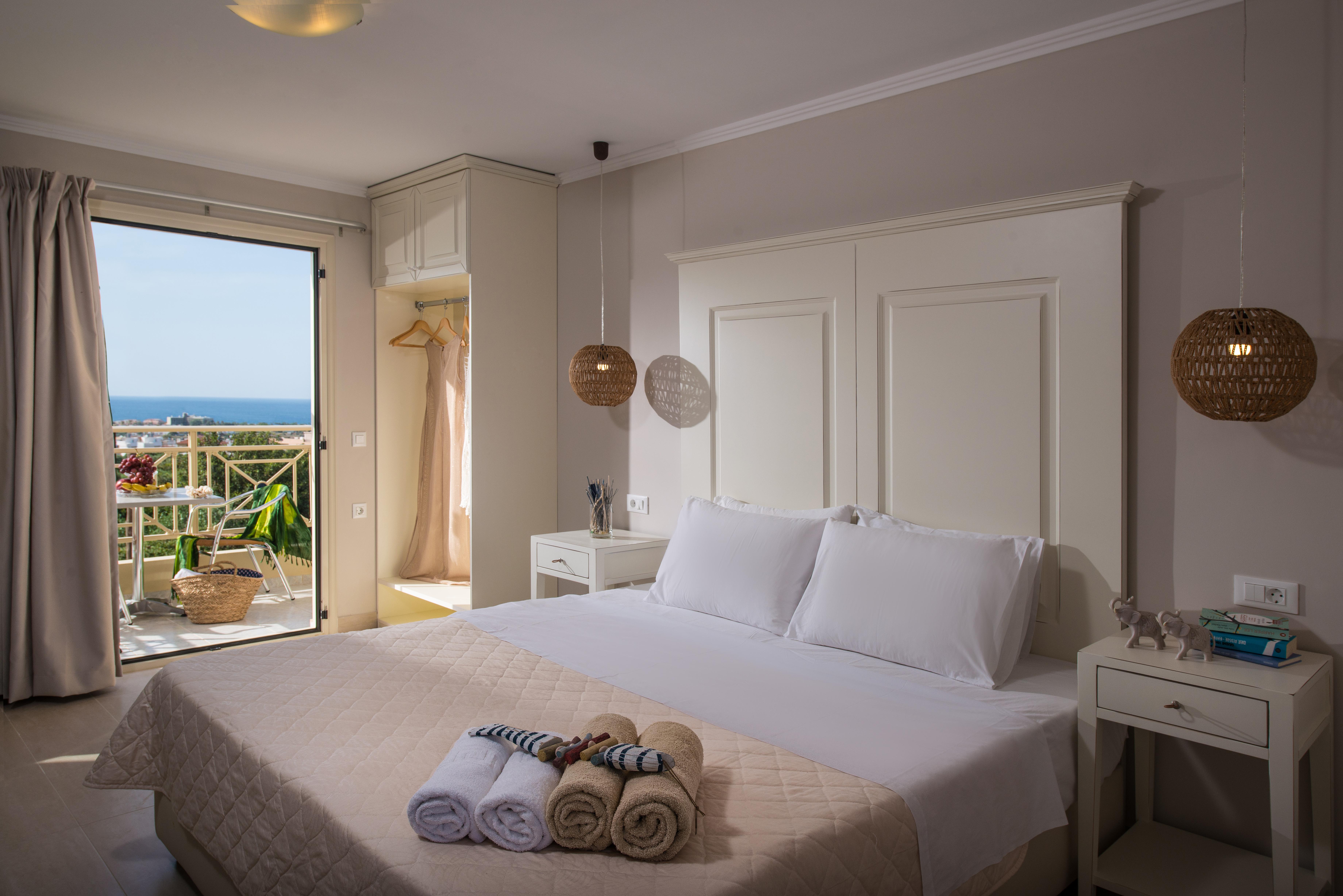Notos Heights Hotel & Suites Malia Exterior foto