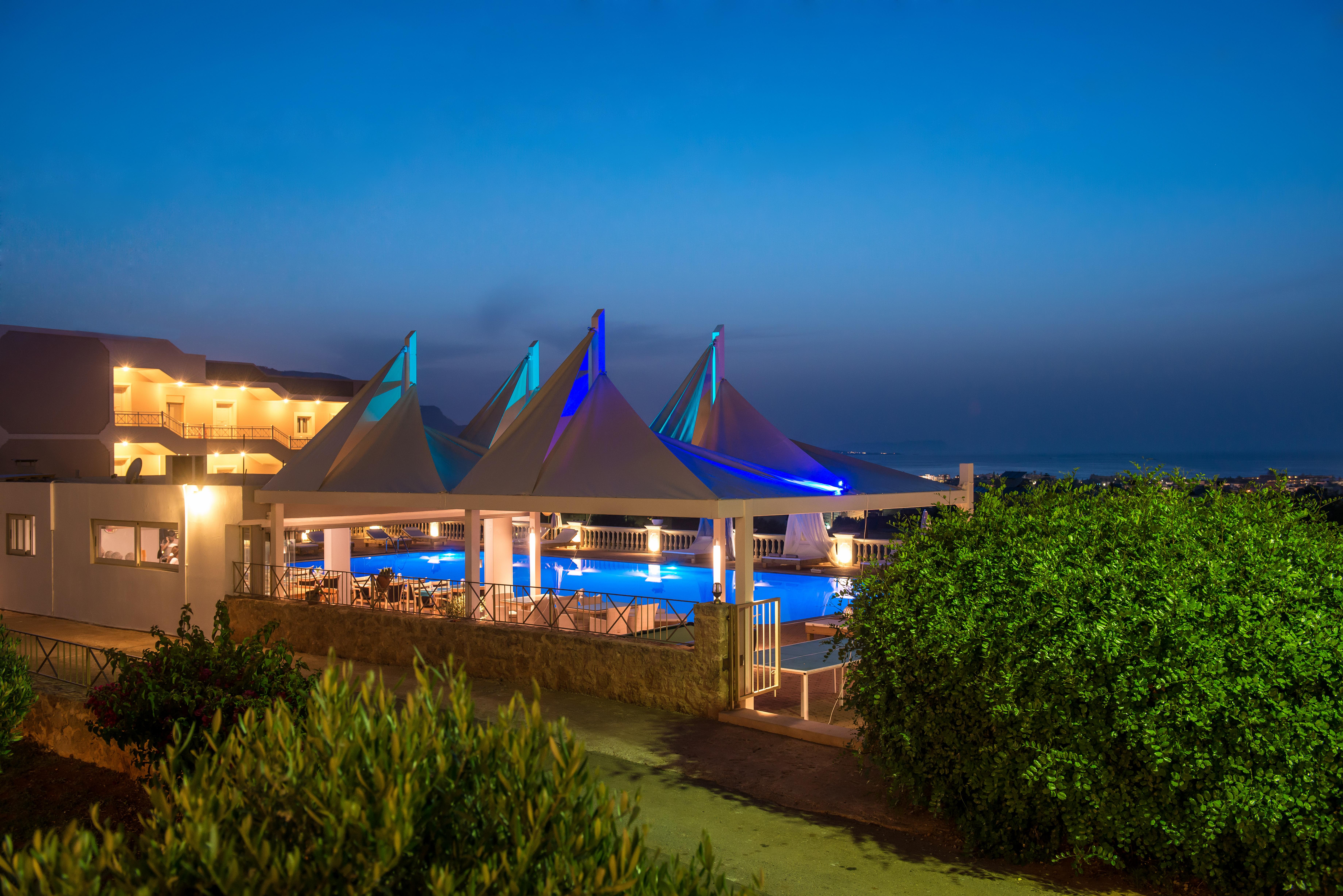 Notos Heights Hotel & Suites Malia Exterior foto